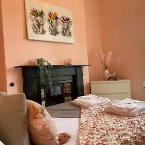  Holiday home The Regal At Penarth By Mgroupsa